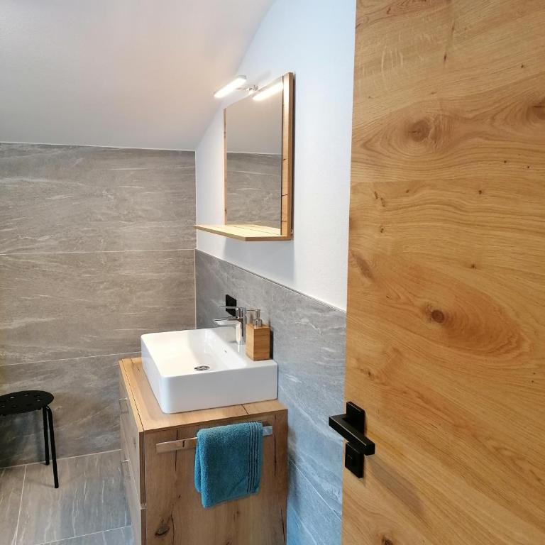 Apartment Sepp - Apartment mit 2 Schlafzimmern und Badezimmer - 7