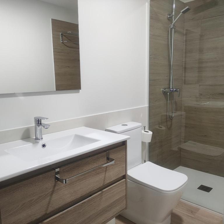 Apartamentos O Grove Awa Bay - One-Bedroom Apartment with City View - 14