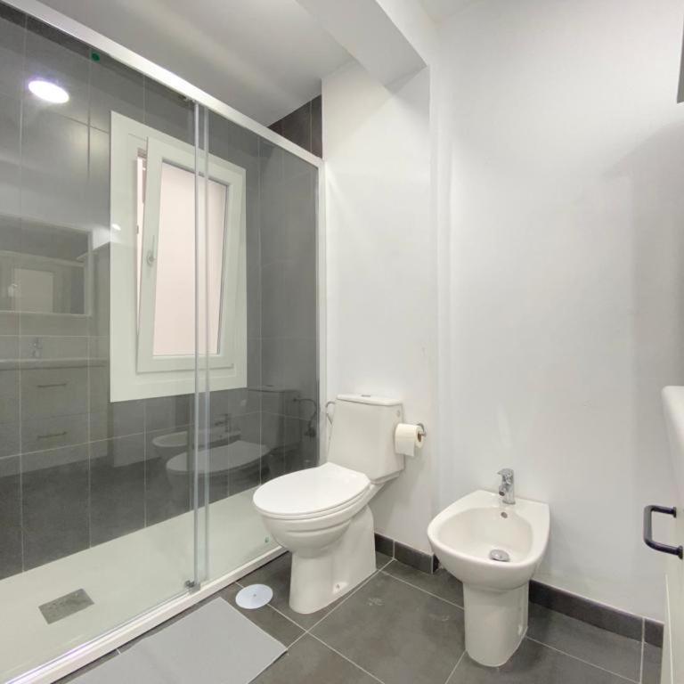 7º Piso Traviesas Plaza América Próximo Playa - Apartment - 16