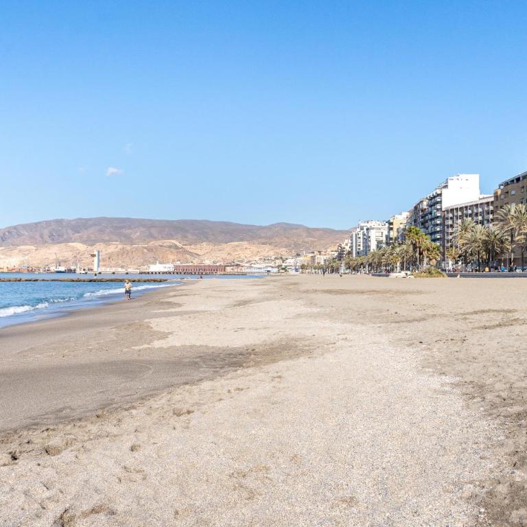 Apartaments Paseo Marítimo by Expoholidays - Estudio Estándar - 11