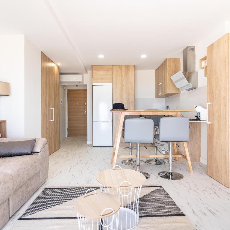 Apartaments Paseo Marítimo by Expoholidays - Estudio con terraza - 17