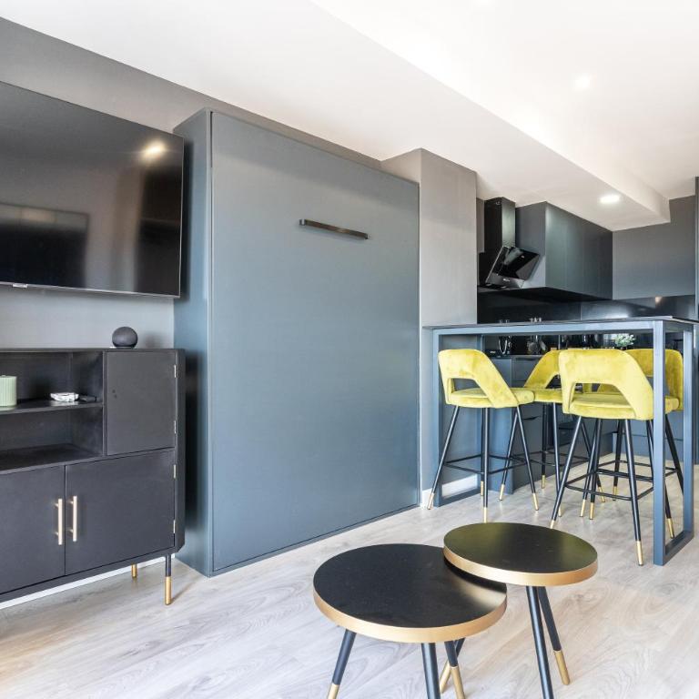 Apartaments Paseo Marítimo by Expoholidays - Estudio con terraza - 10