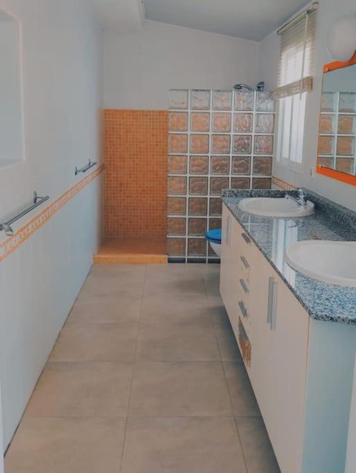 Luxury villa 20mts far from the sea - Villa - 30