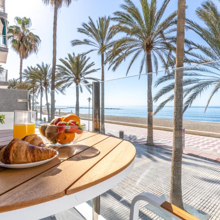 Apartaments Paseo Marítimo by Expoholidays - Estudio con terraza - 1
