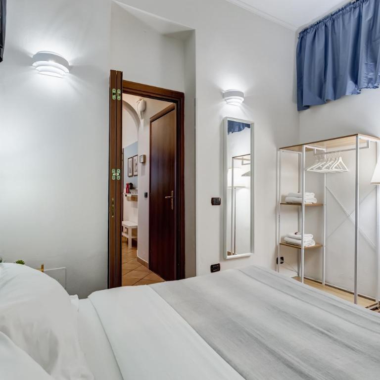 Coliseum Rome Apartments - Appartamento con 2 Camere da Letto - 42
