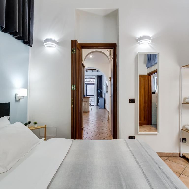 Coliseum Rome Apartments - Appartamento con 2 Camere da Letto - 30