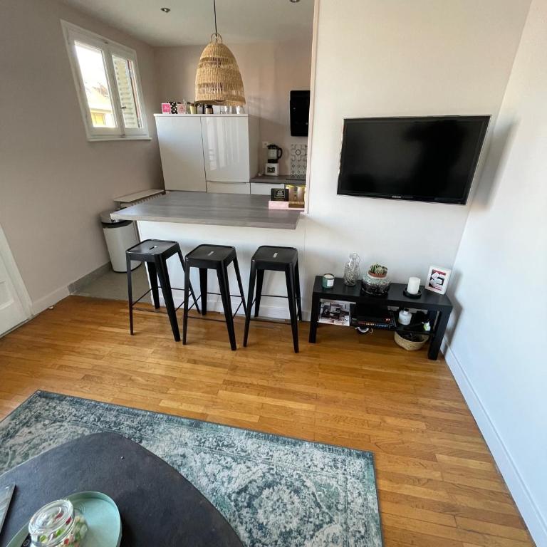 COSY HOME Annecy Rent Lodge - Apartment mit Balkon - 11