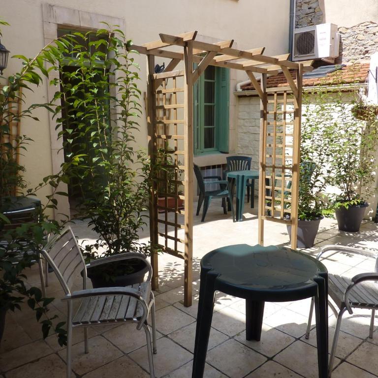 Carcassonne Guesthouse - Chambre Double avec Salle de Bains Privative - 3