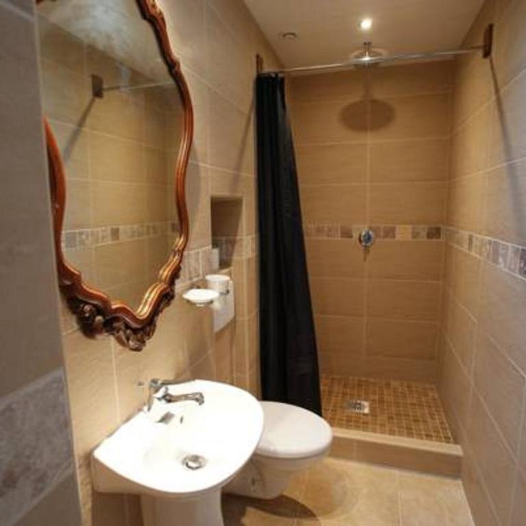 Carcassonne Guesthouse - Chambre Double avec Salle de Bains Privative - 5