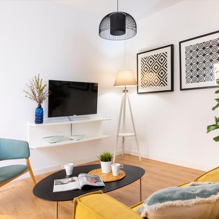 Lola 14 Suite Apartment - One-Bedroom Apartment - 6