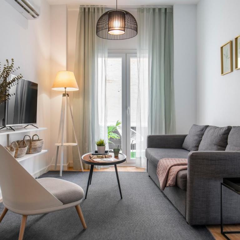Lola 14 Suite Apartment - Suite with private jacuzzi - 7