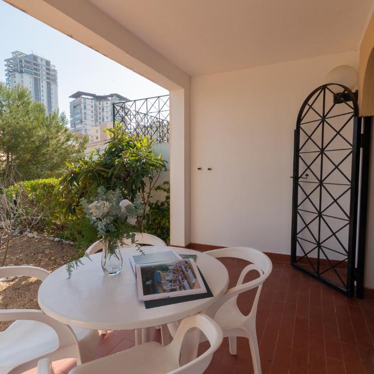 Bungalows Aparto Residence Galetamar - Bungalow de 2 dormitorios con terraza y jardín - 1