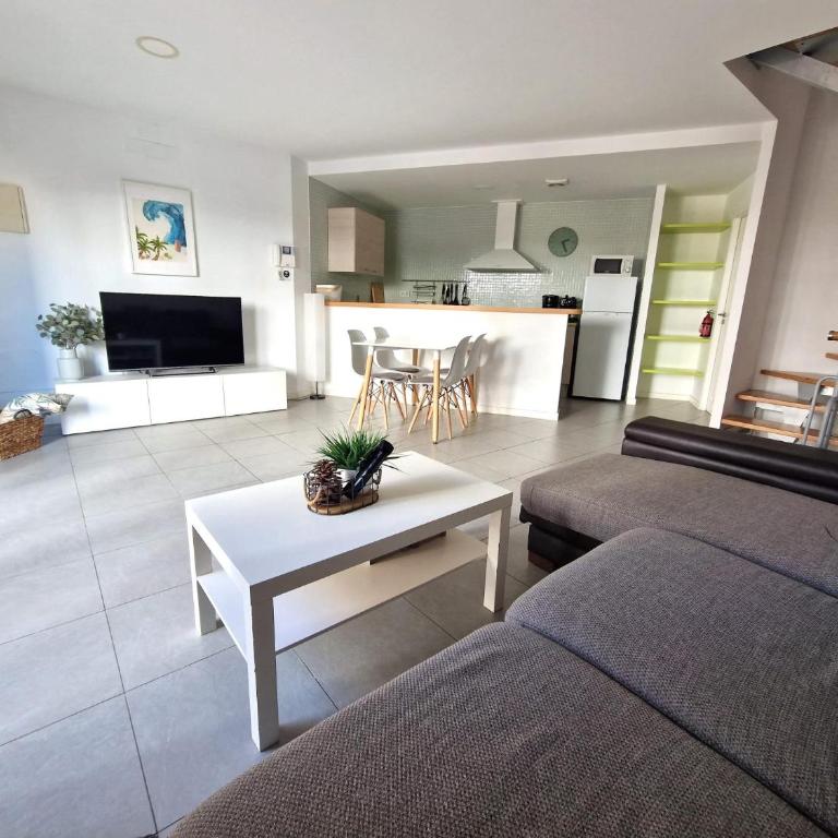 Sunny Duplex Los Martines - Apartamento - 17