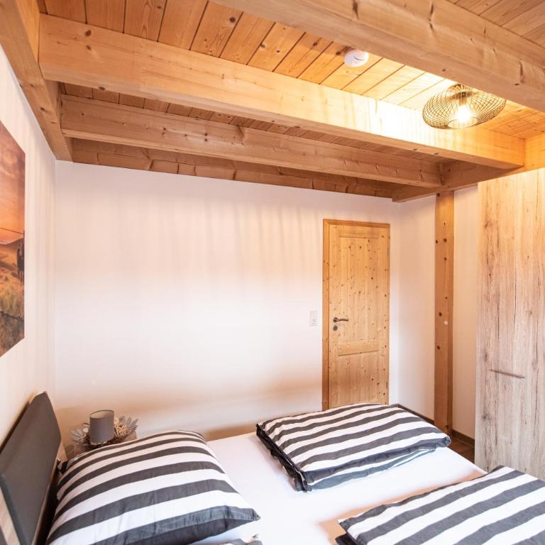 Hirsch Chalet #Sauna - Ferienhaus - 6