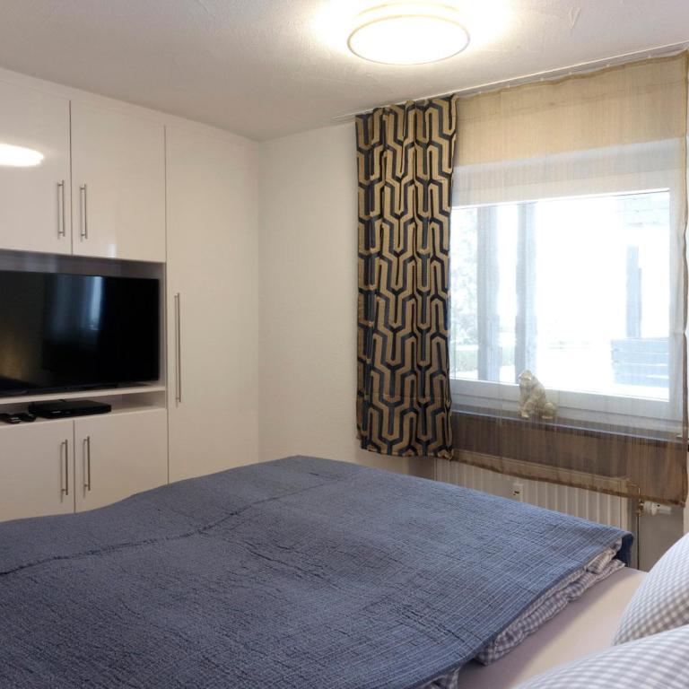 FEWO Mona - Apartment mit Balkon - 12