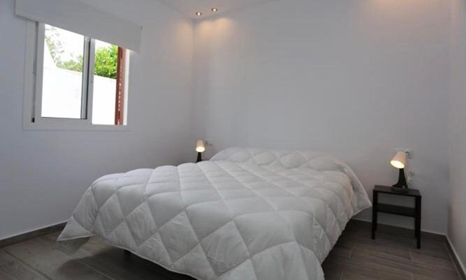 APARTAMENTOS LA MAR SALÁ piscina compartida - Apartamento con terraza - 4