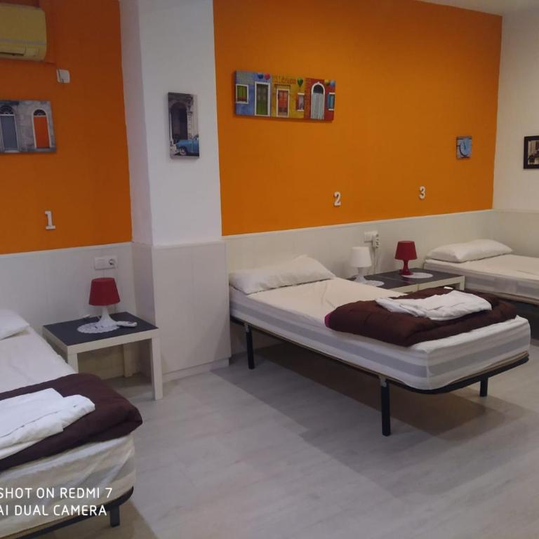 Granada Old Town Hostel - Single Bed in 6-Bed Dormitory Room - 8