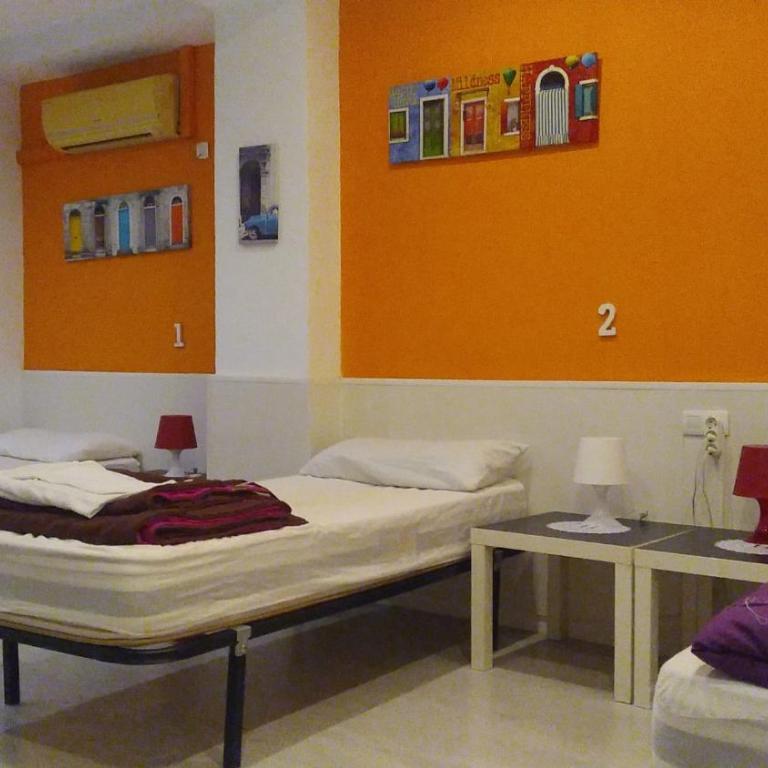 Granada Old Town Hostel - Single Bed in 6-Bed Dormitory Room - 14