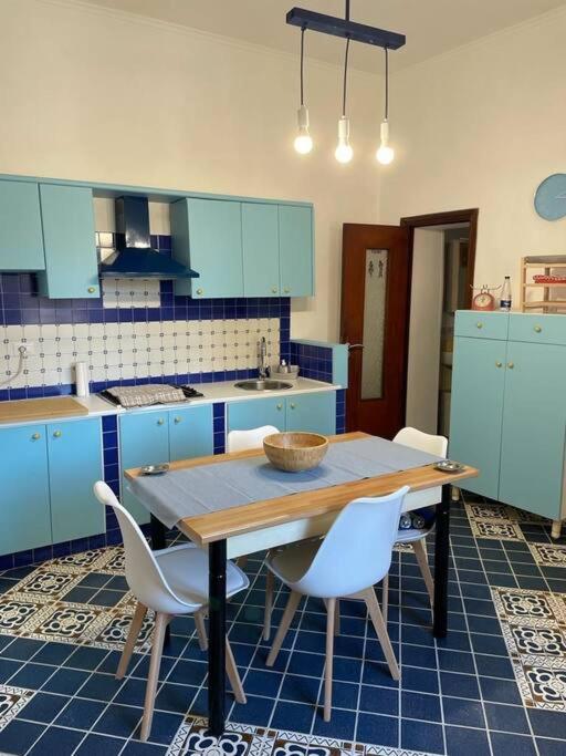Donnaromita holiday house hystoric center - Appartamento con 3 Camere da Letto - 61