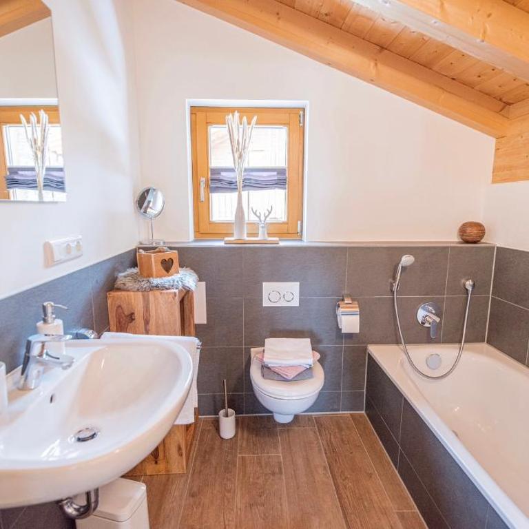 Hirsch Chalet #Sauna - Ferienhaus - 32