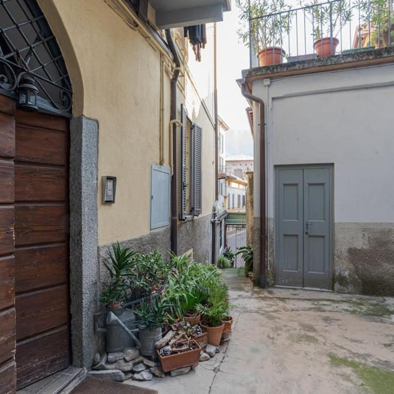 Apt in centro storico a due passi dal lago - Appartamento con 2 Camere da Letto - 25