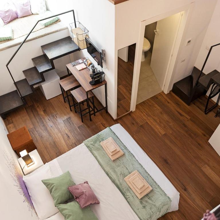 Loft Centro Storico Accesso Senza Scale "Carvajal Rooms " Due Passi dal Duomo, Netflix Incluso - Camera Quadrupla con Bagno Privato - 26