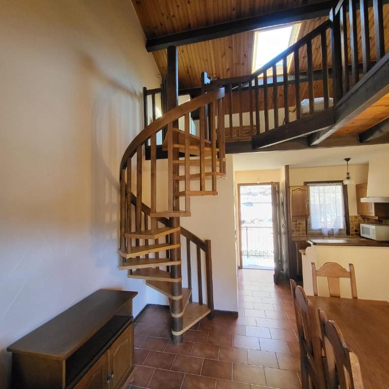 Chaleureux studio-mezzanine - Monolocale con Vista Montagna - 3