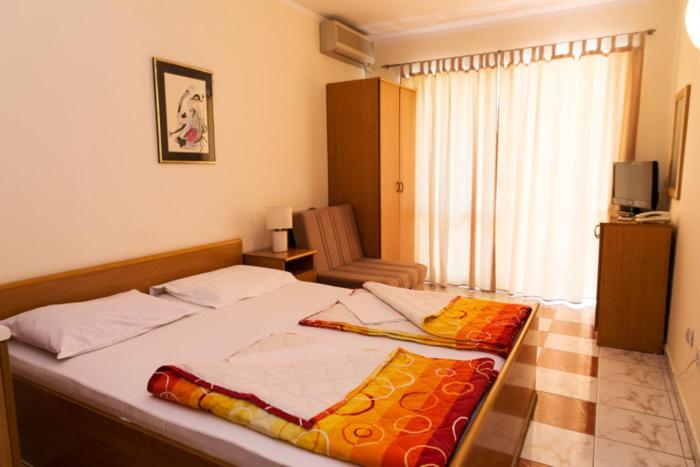 Hotel Obala - Double Room - 4