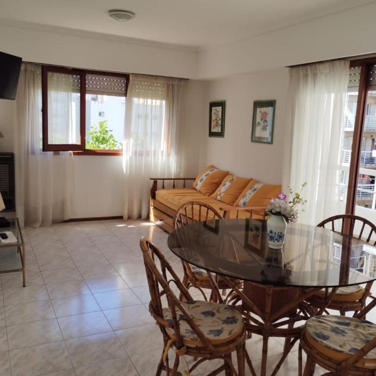 Las Magnolias - One-Bedroom Apartment - 9