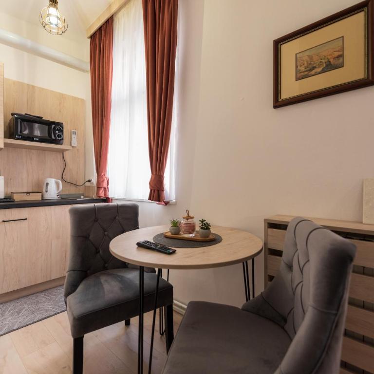 Apartments Artee Free Garage Parking - Studio - 35