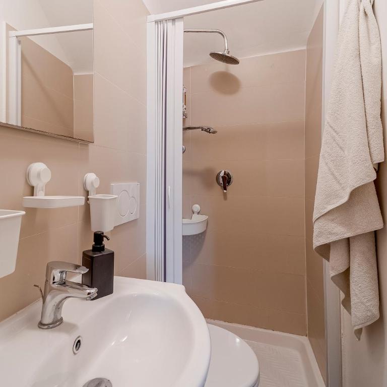 Il Gattino di Sanremo 2 - centro e stazione del treno - Appartamento con 1 Camera da Letto - 16