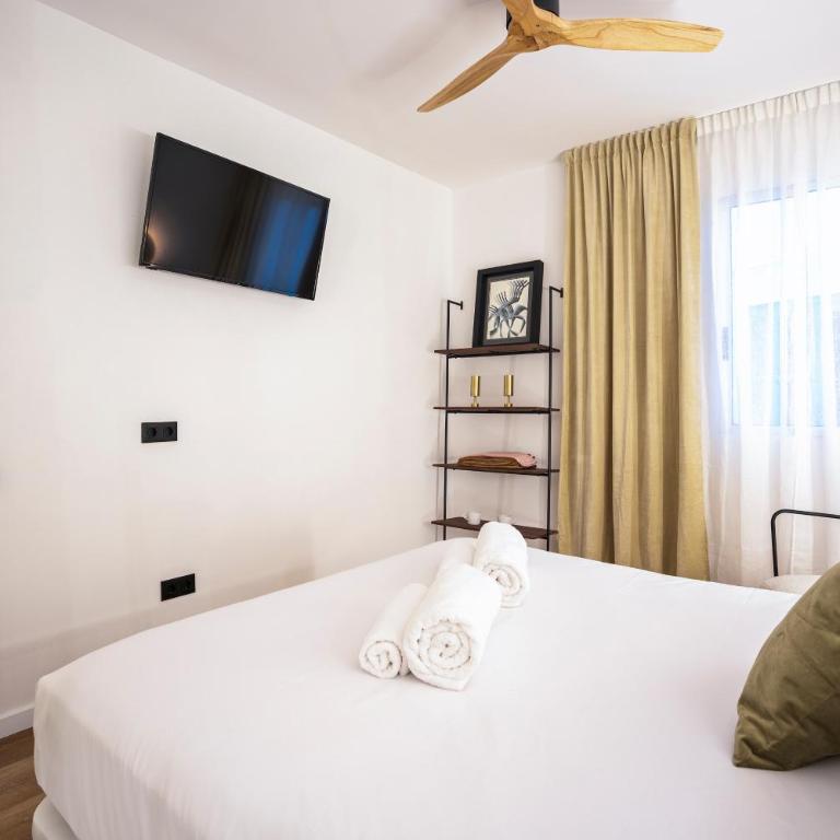 Hotel Casa Trafalgar Barcelona - Interior Double Room - 4