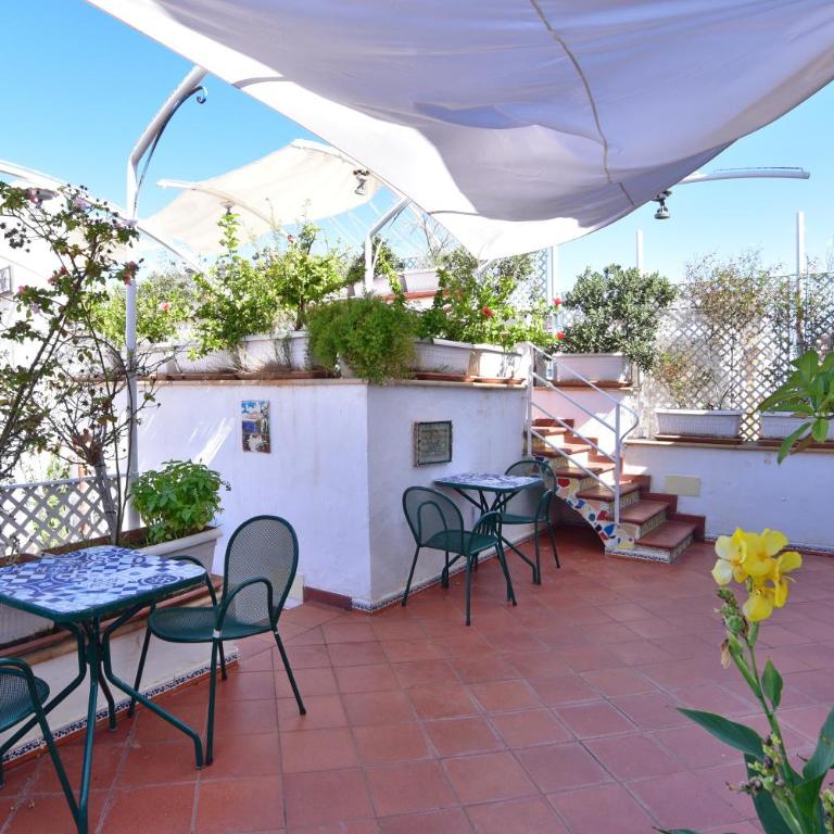 L'Arco - Three-Bedroom Apartment - 1
