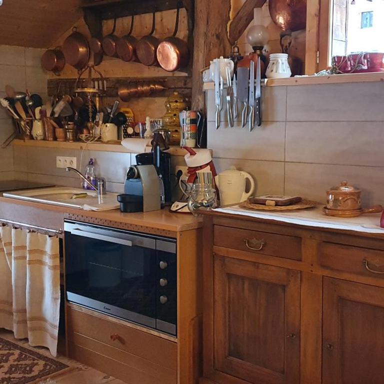 Ferme savoyarde rénovée 2 chambres - One-Bedroom Chalet - 13
