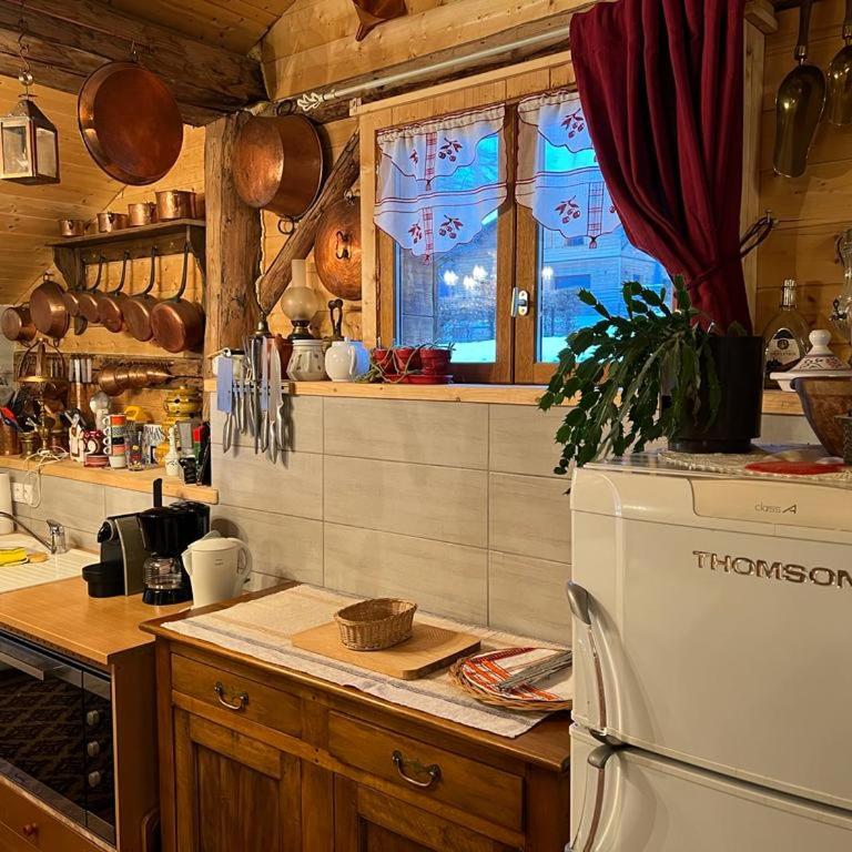 Ferme savoyarde rénovée 2 chambres - One-Bedroom Chalet - 23