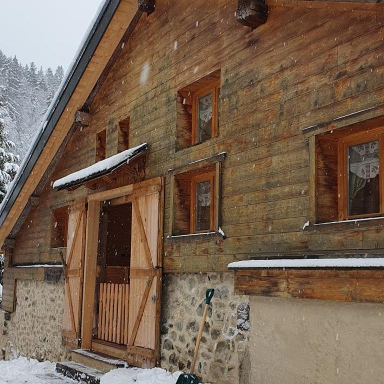 Ferme savoyarde rénovée 2 chambres - One-Bedroom Chalet - 26