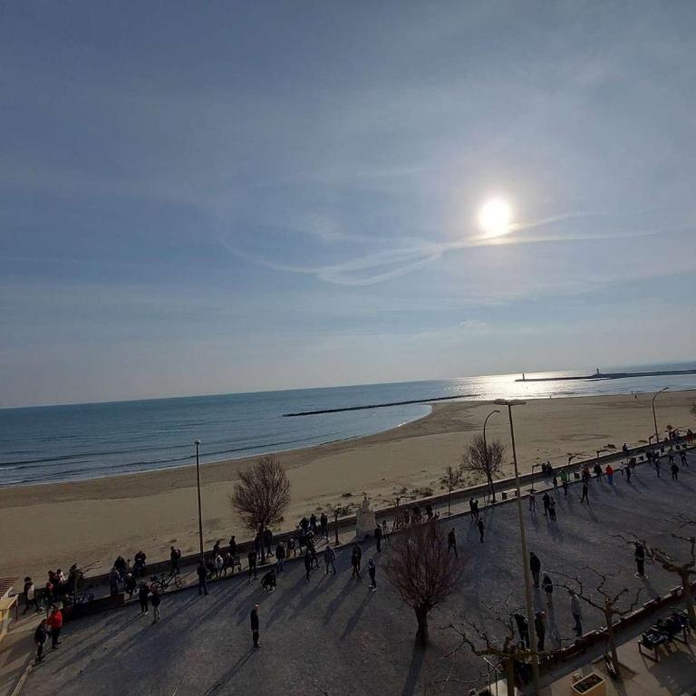 Grau d'Agde : Appartement 3 pièces avec terrasses à 20m de la plage - Appartamento con 2 Camere da Letto - 2