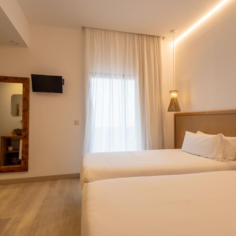 Play Hotel Ibiza - Adults Only - Habitación Premium con patio - 11