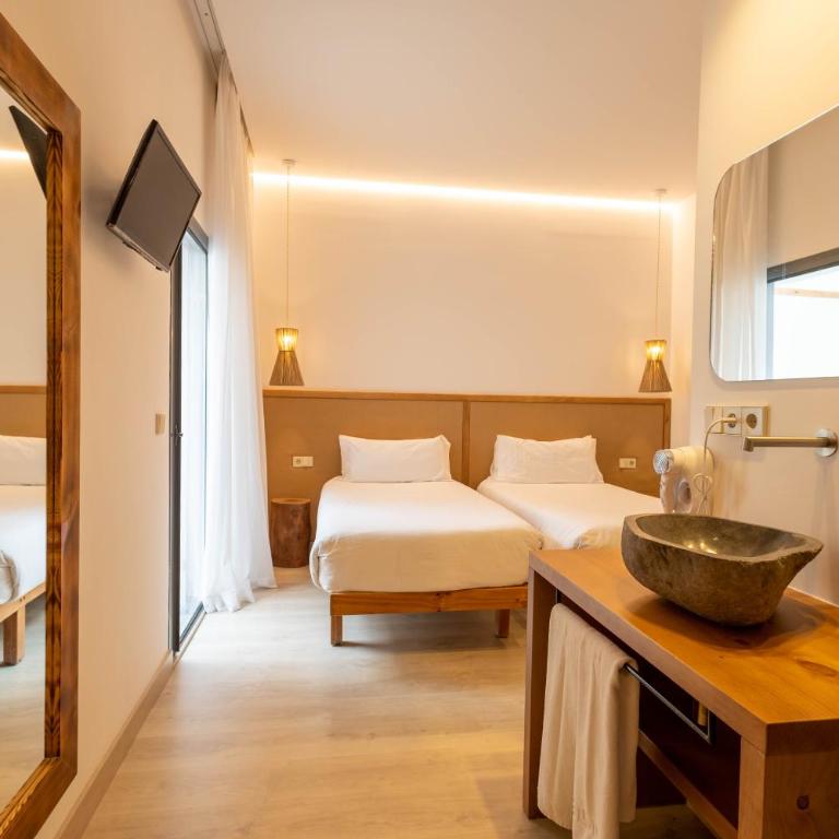 Play Hotel Ibiza - Adults Only - Habitación Premium con patio - 5
