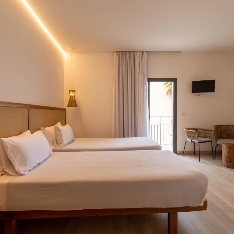 Play Hotel Ibiza - Adults Only - Suite Doble con vistas laterales al mar - 9