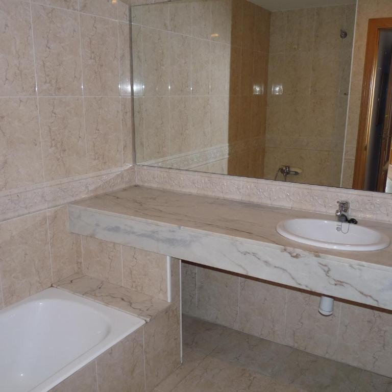 Apartaments Tropic - Apartamento de 2 dormitorios con vistas al mar (4-5 adultos) - 7