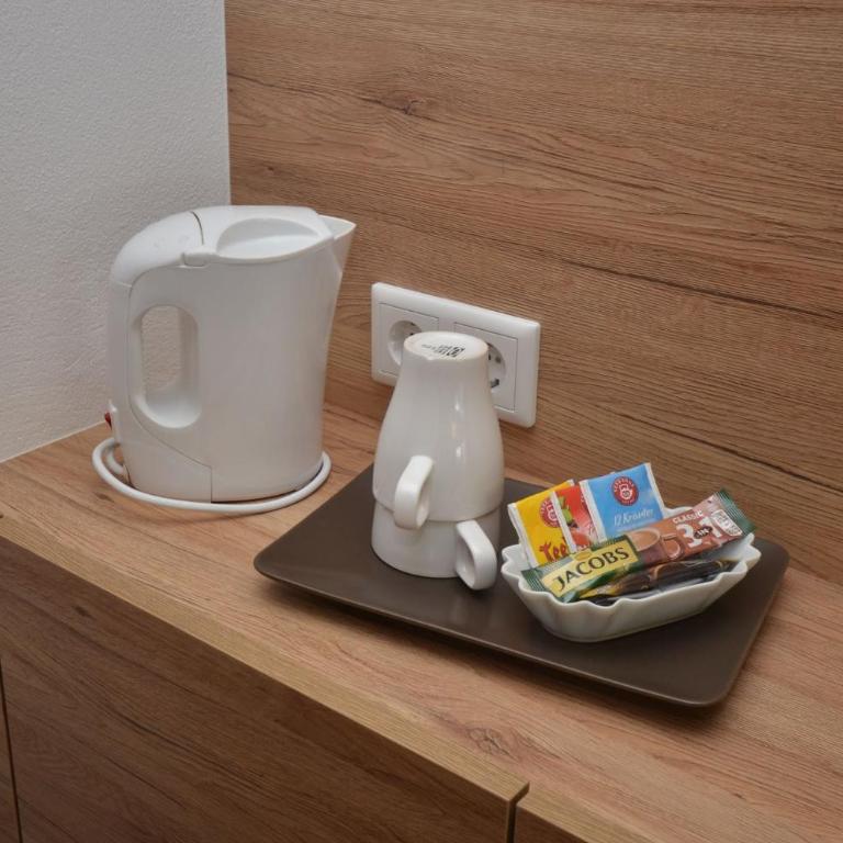 Pension Spiegl - Doppelzimmer mit Balkon - 4