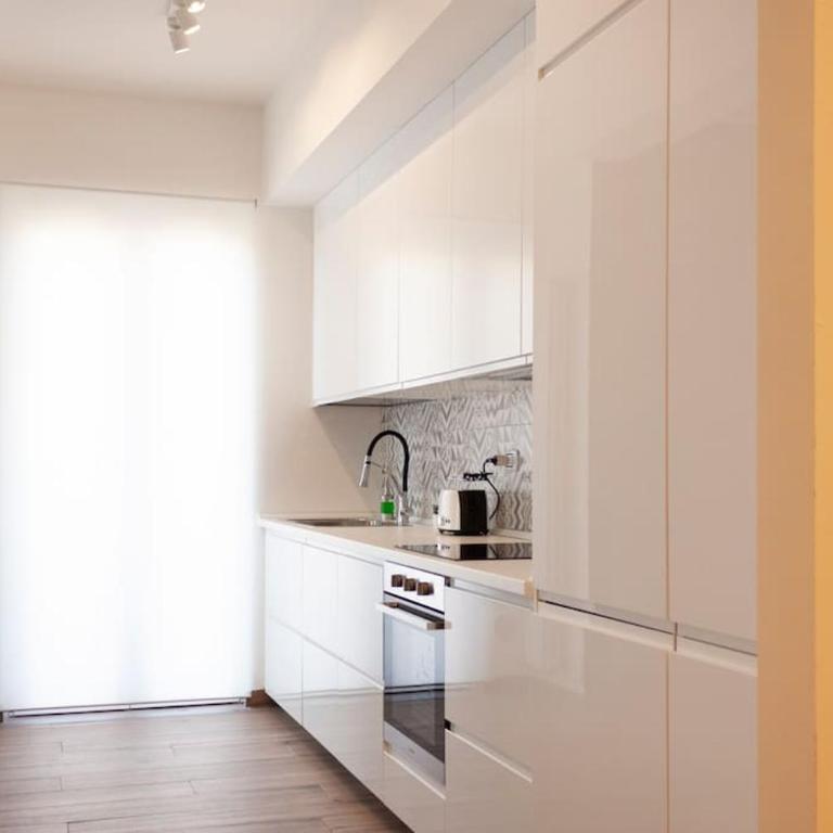 Lucky Home Near Train Station and City center - Appartamento - 4