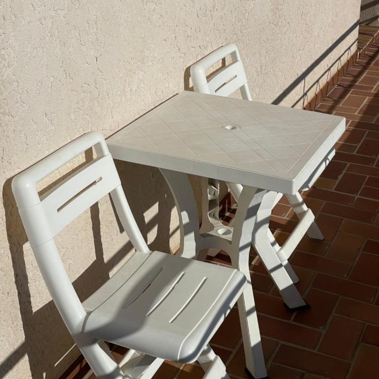 Motel Esterel - Standard Triple Room - 3