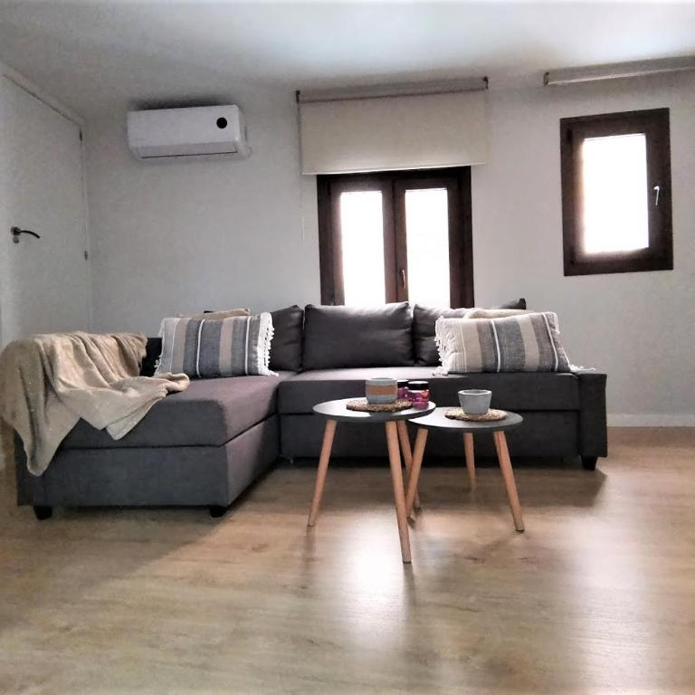 Apartamento Ilarcuris con patio privado - Apartamento de 2 dormitorios - 2