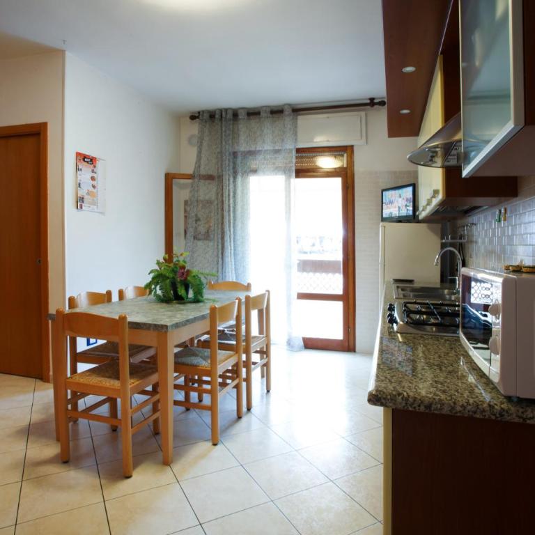 Palazzina Elvira - Appartamento con 2 Camere da Letto - 2