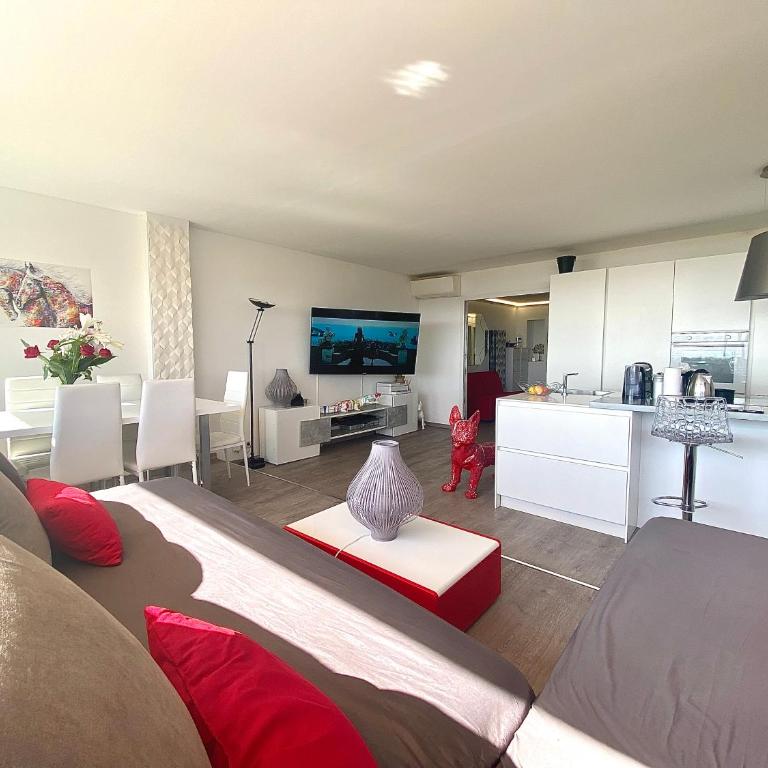 Magnifique appartement les pieds dans l’eau à Nice - Appartement 2 Chambres - 10
