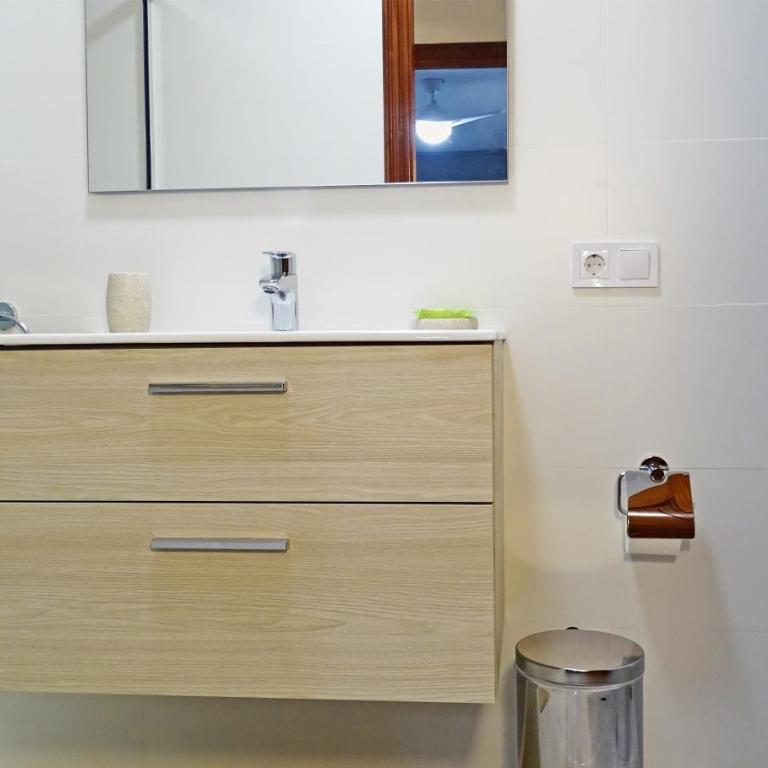 Santa Cruz de Tenerife, piso céntrico, amplio y con garaje - Apartamento con balcón - 19