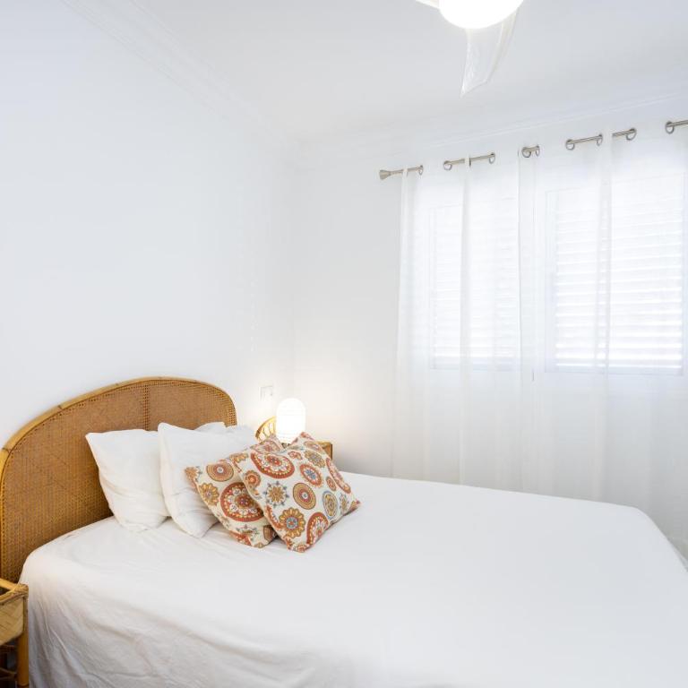Coastal Hideaway - Casa - 10