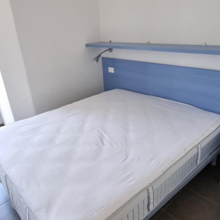 International Seaview Apartments - One-Bedroom Apartment - 10